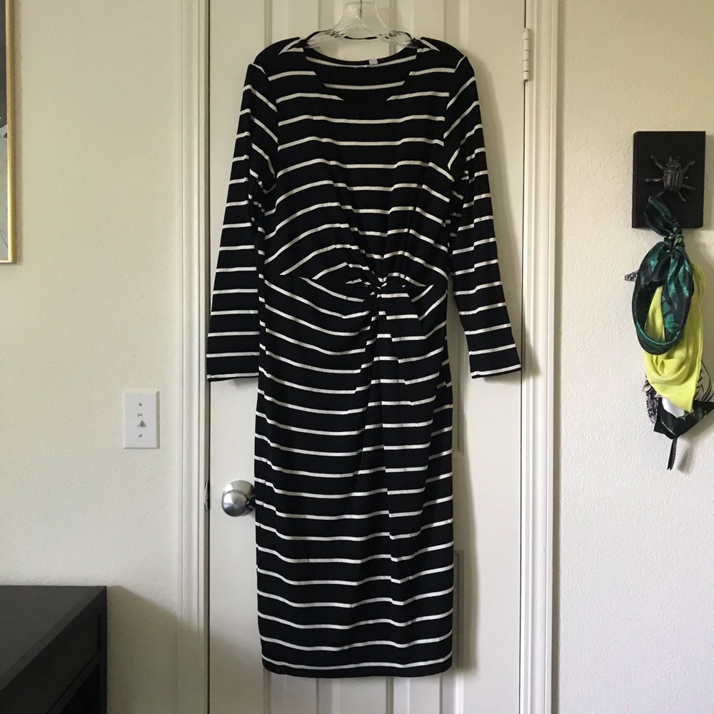 ⚫️ LARGE Gap Striped Tie Front Dress ⚫️